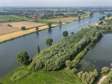 project-Meanderende-Maas-drone-dijk-bomen-2022